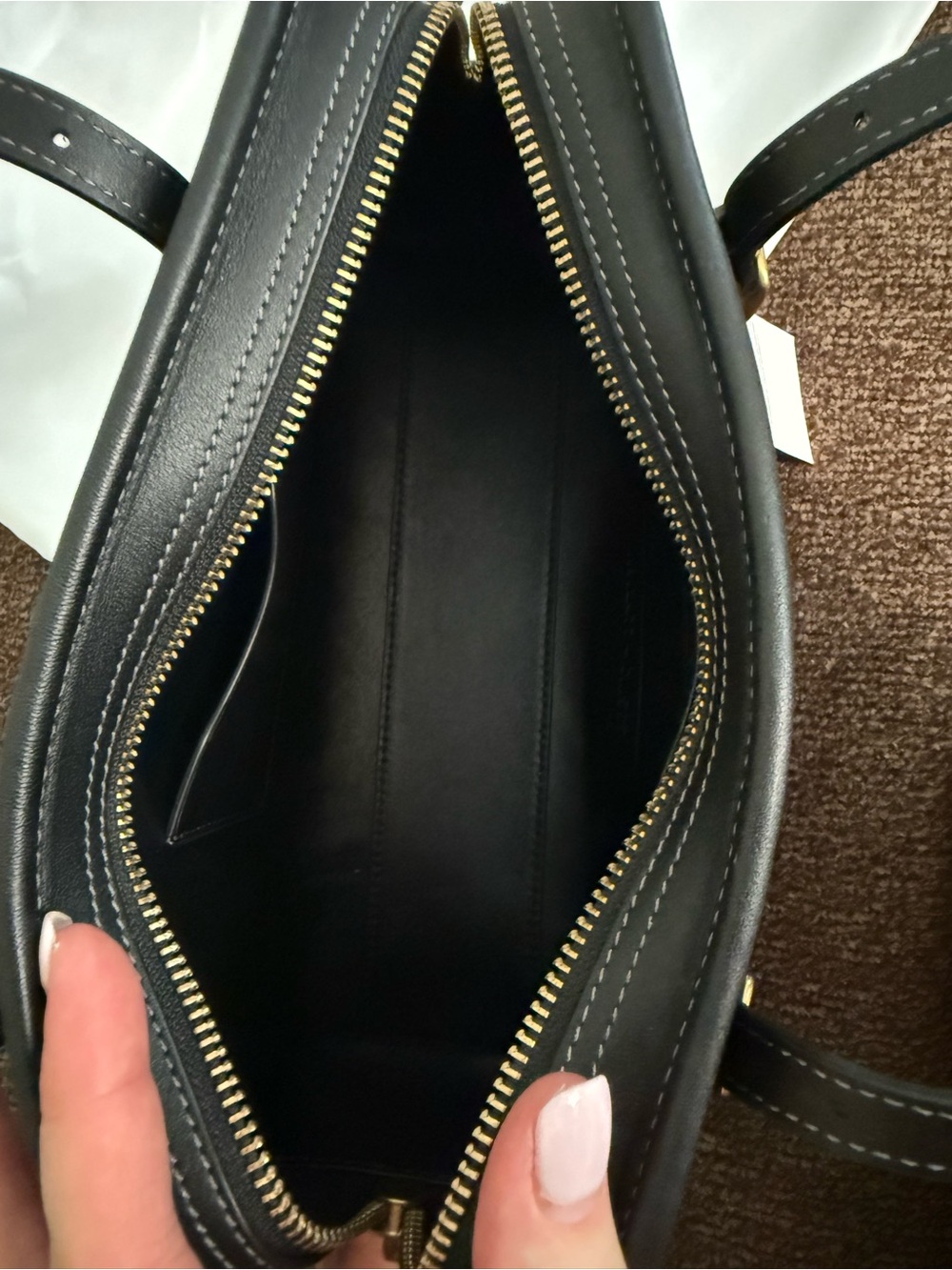 Coach NWT Swing Zip Bag Black - Picture 3 of 6